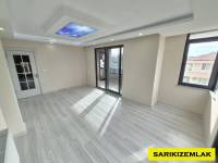 AKçay İkizçay mahallesinde Satılık Çok Geniş 3+1 Daire